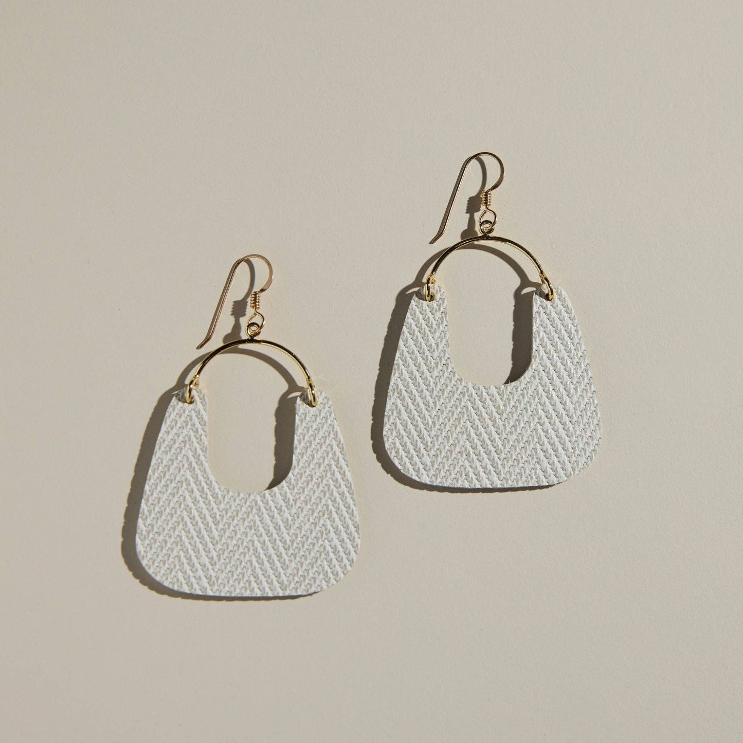 Soft Pearl Noras: Gold