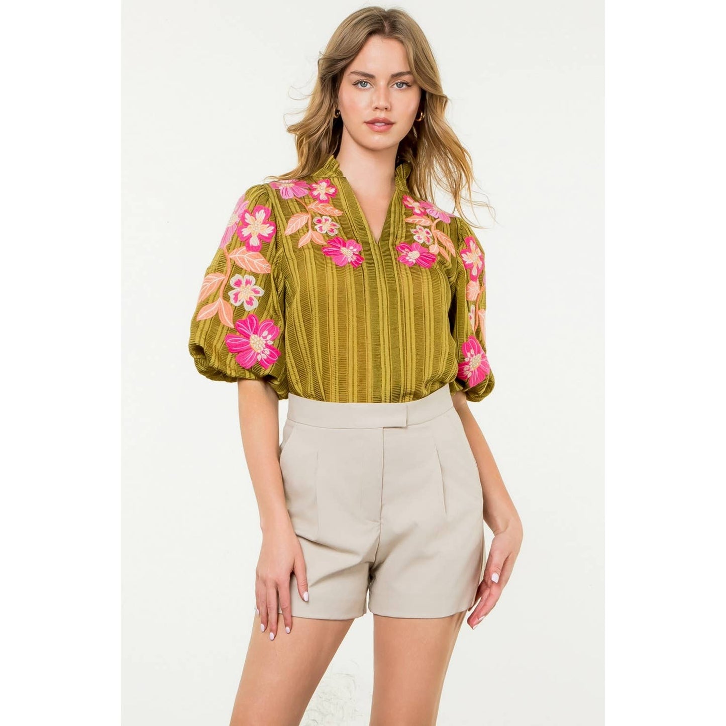 Embroidered Puff Sleeve Textured Top: BLACK