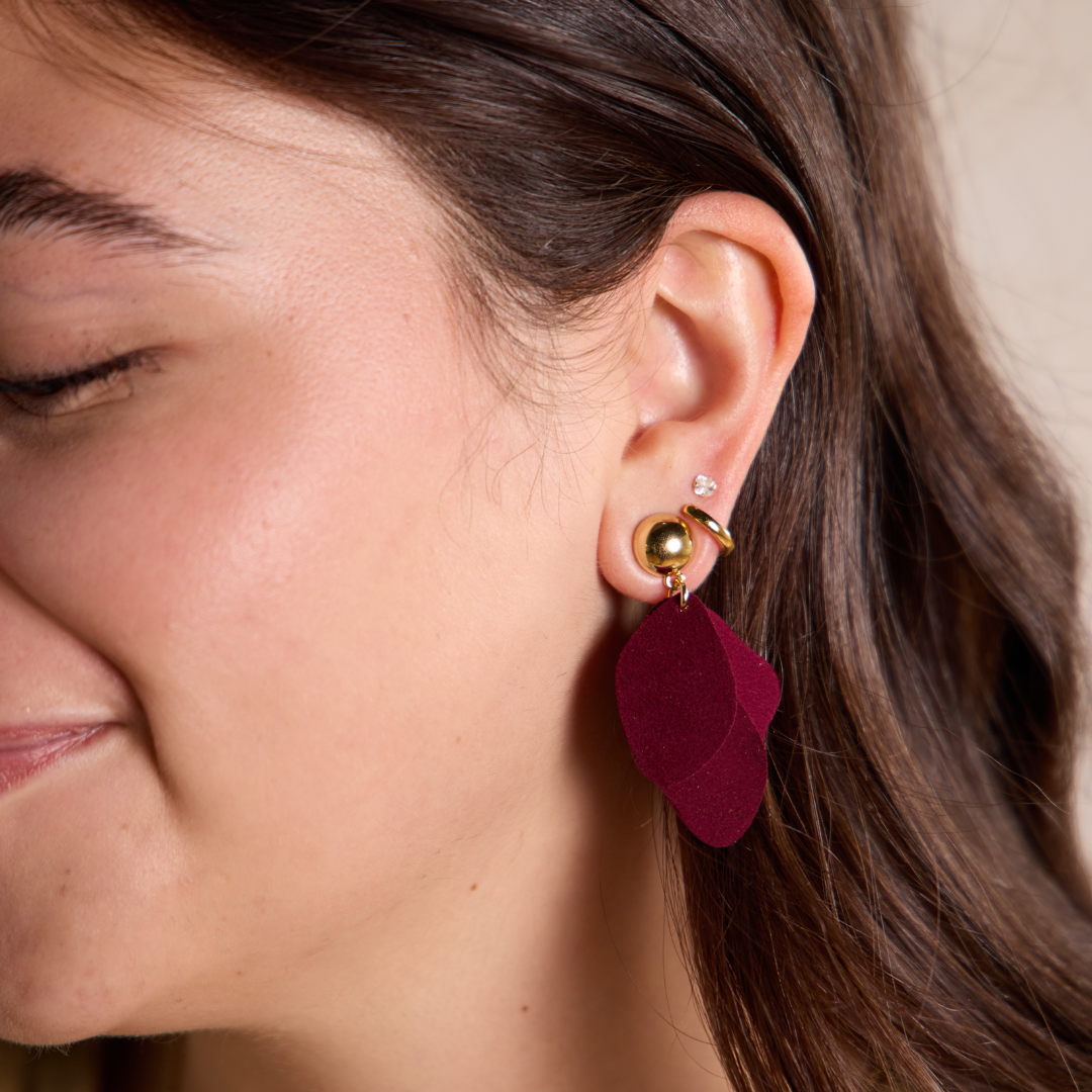Garnet Suede Weston: Gold