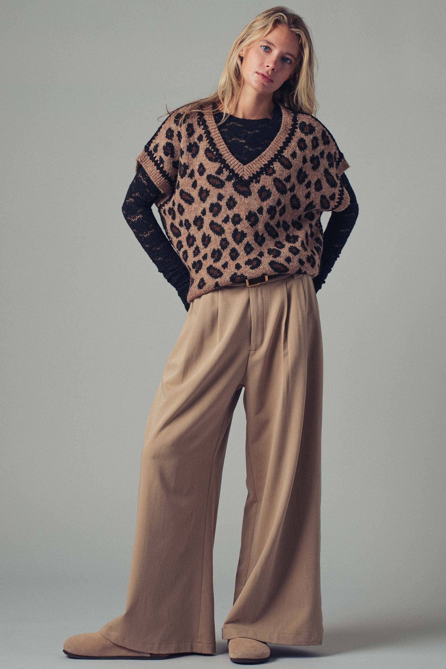 Leopard Crochet Trim Sweater Vest: LEOPARD / SM-ML:3-3