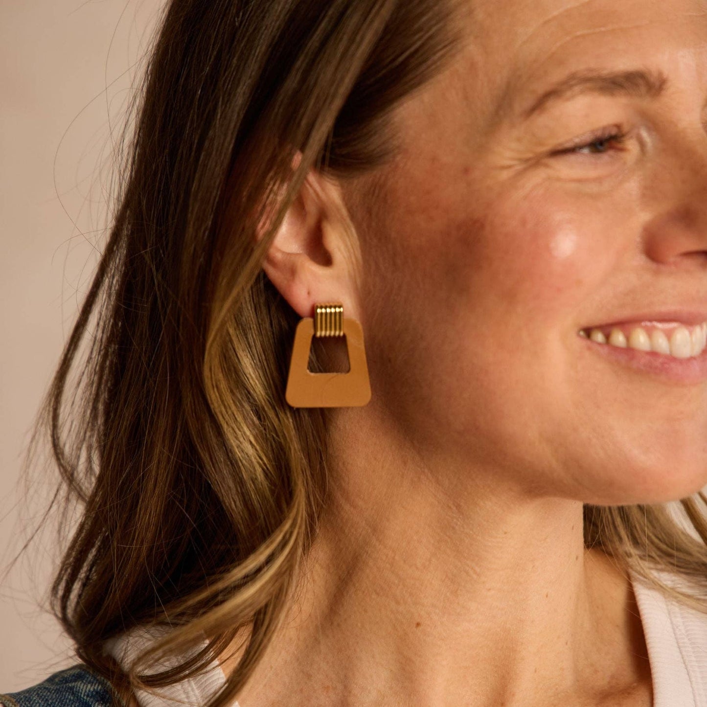 London Tan Avery Earrings