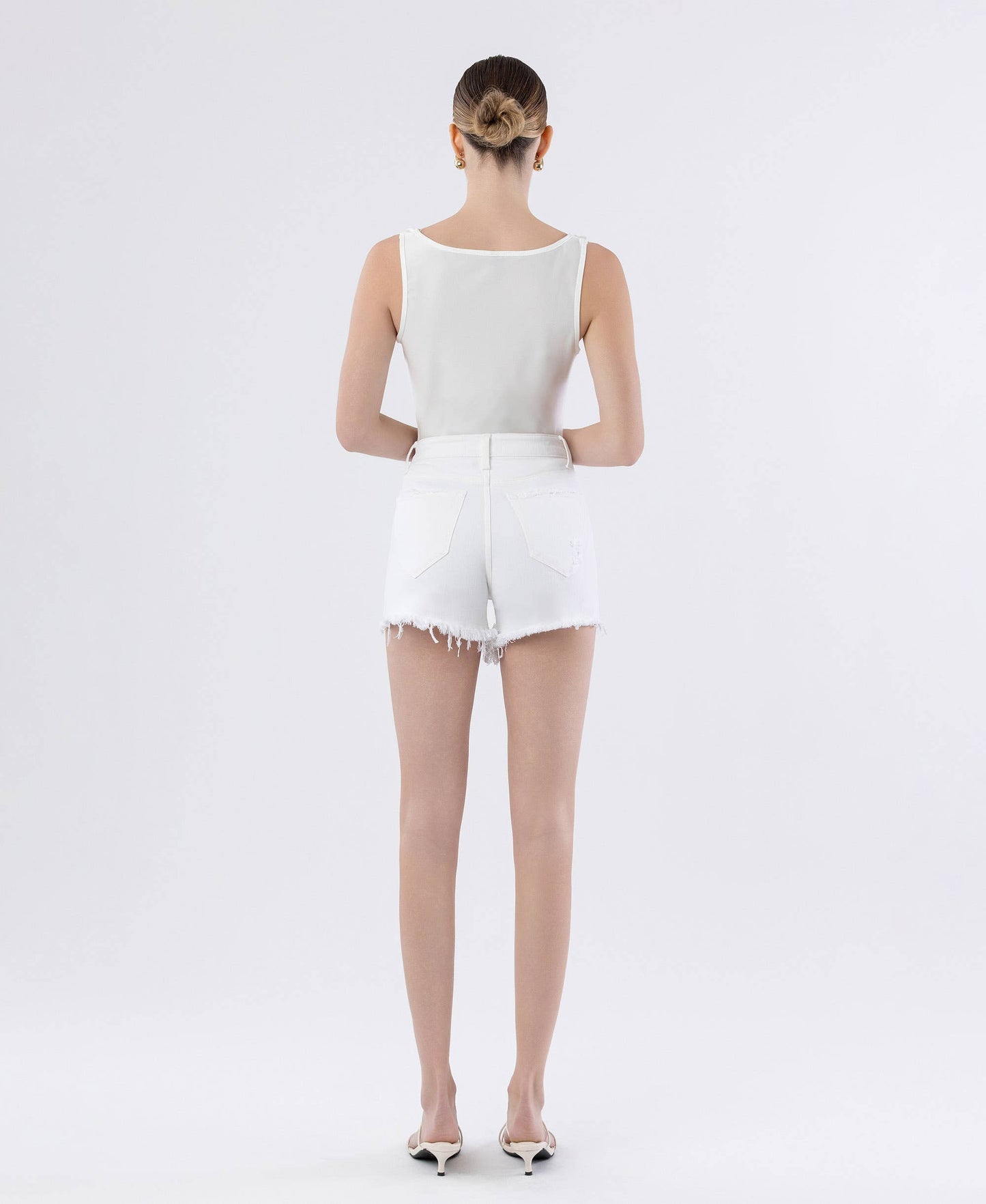 TUMMY CONTROL SUPER HIGH RISE A LINE SHORTS LV1765WH: OPTIC WHITE / L