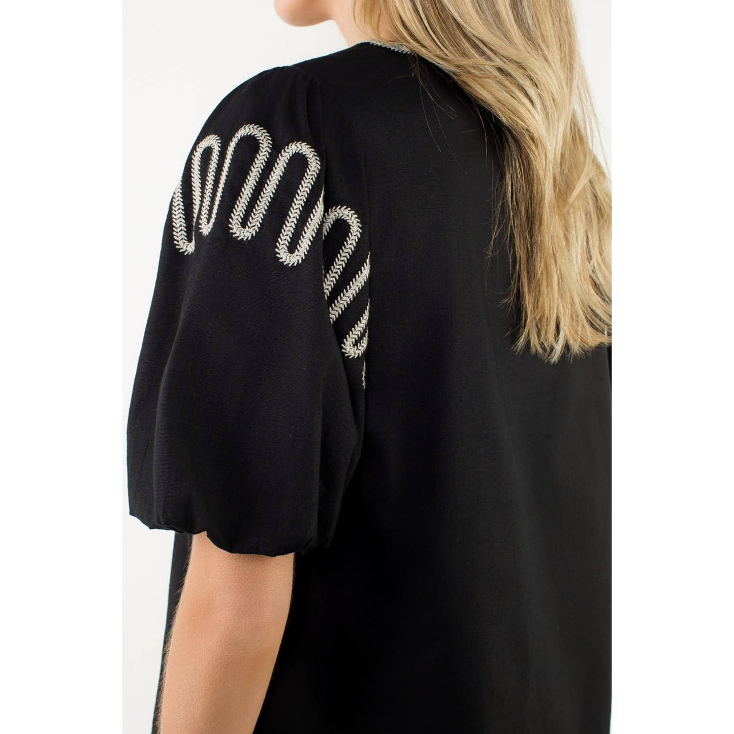 Amelia Embroidered Puff Sleeve V-Neck Dress: Black