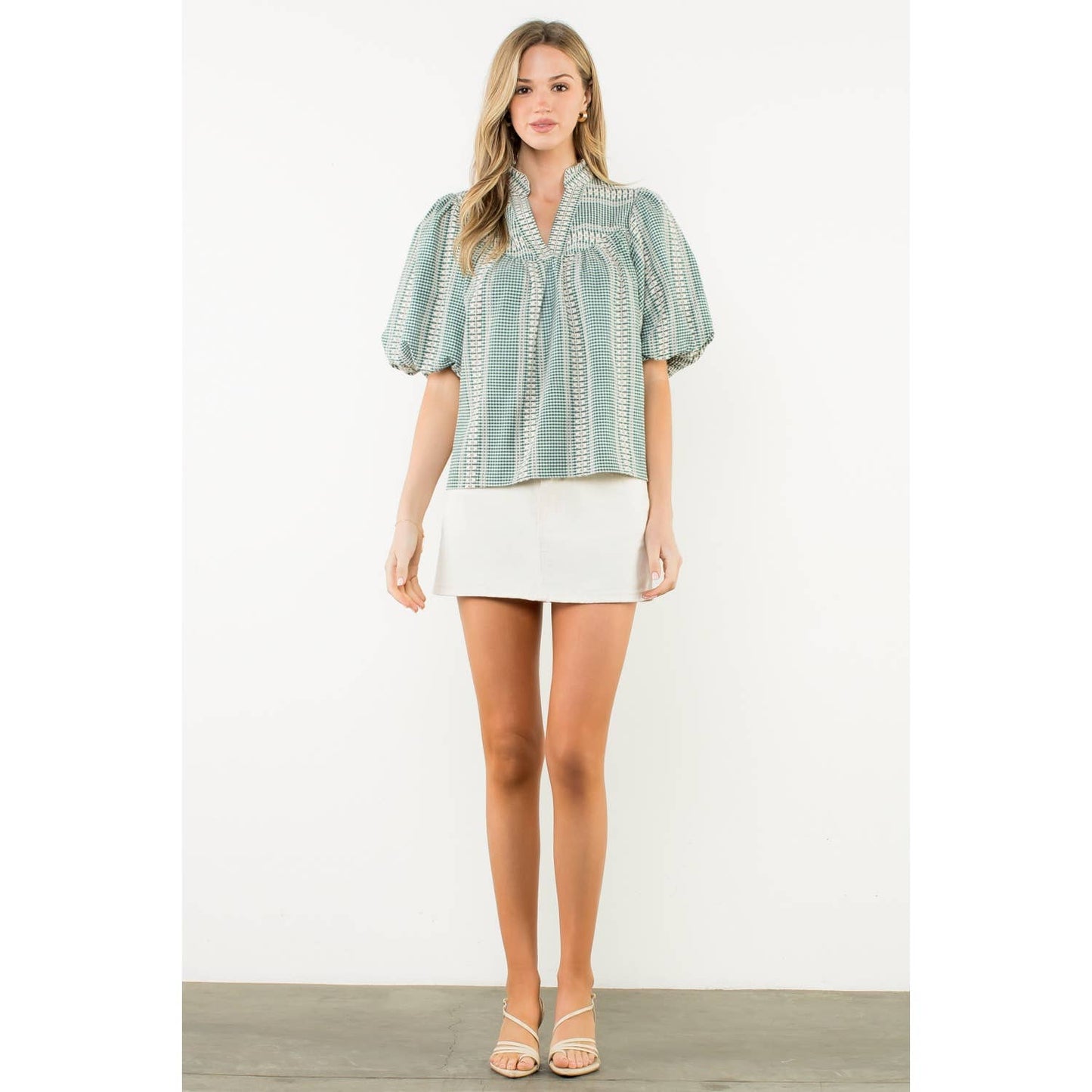 Lynn Embroidered V-Neck Puff Gingham Top: GREEN