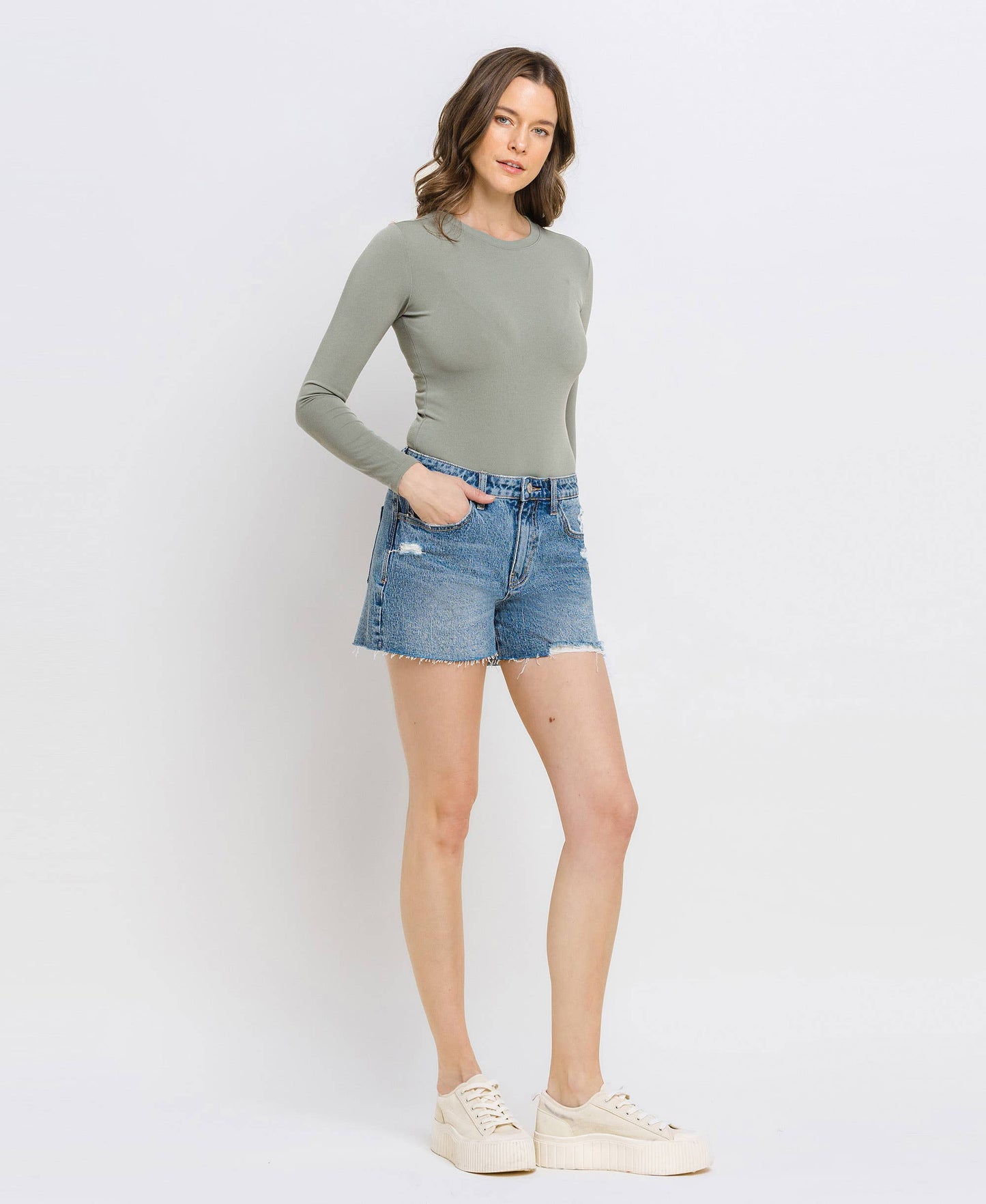 HIGH RISE DENIM MOM SHORTS: LA LA LAND