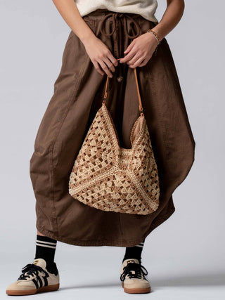 Diamond Pattern Crochet Hobo Bag with Leather Strap: BLACK