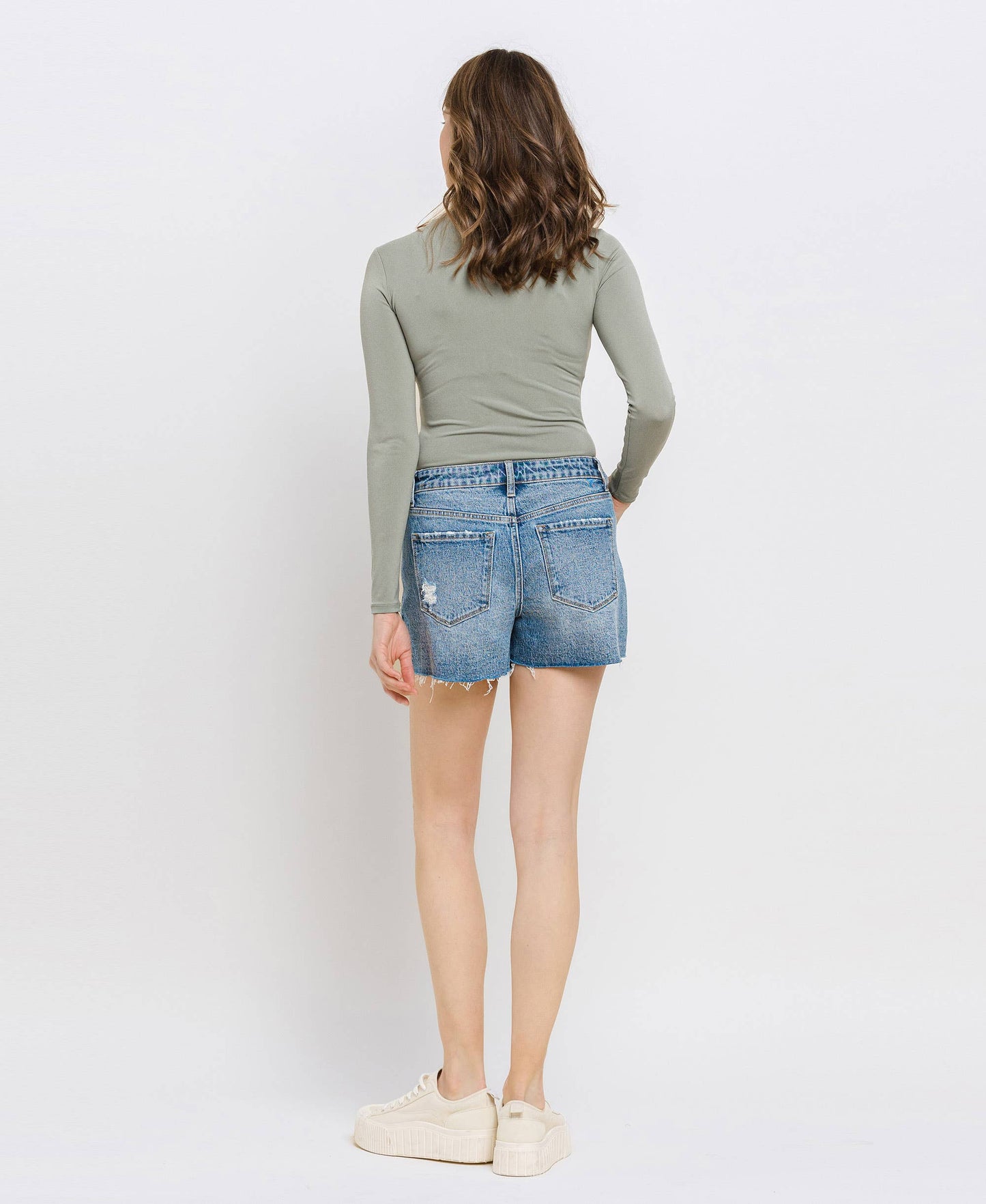 HIGH RISE DENIM MOM SHORTS: LA LA LAND