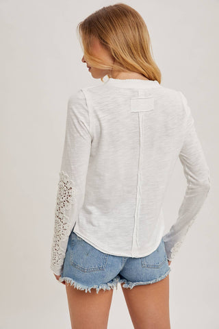 CROCHET PATCH SLEEVED HALF BUTTON ROUND NECK TOP: IVORY / S