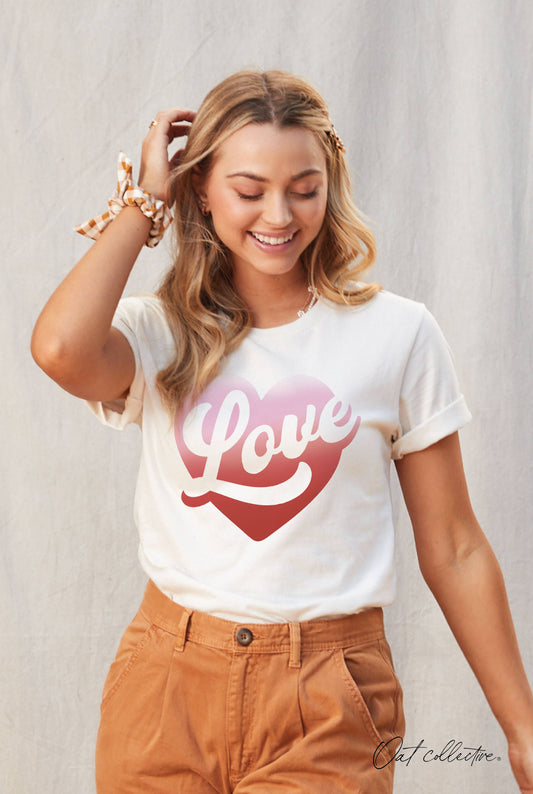 LOVE HEART Graphic T-shirt  : VINTAGE WHITE