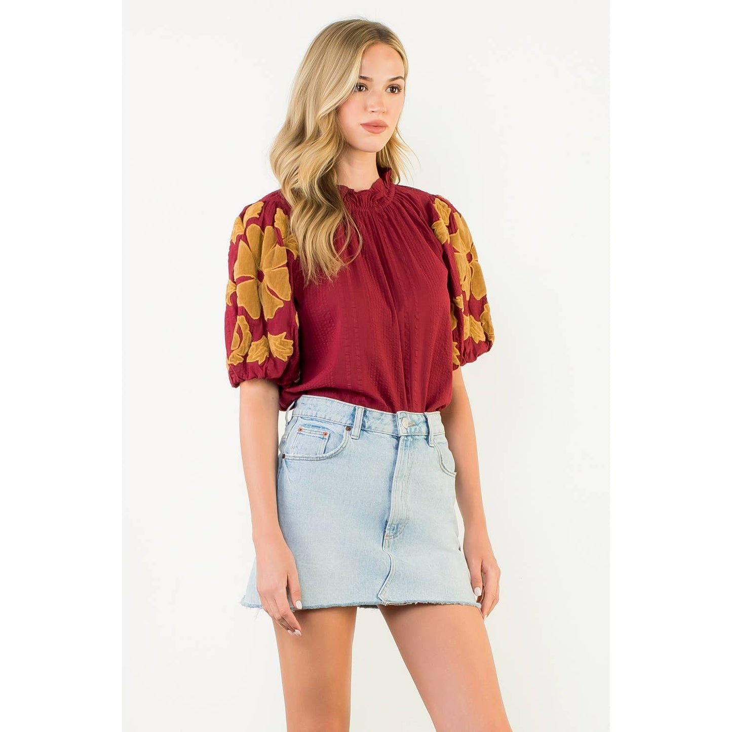 Wynnie Embroidered Puff Sleeve Top