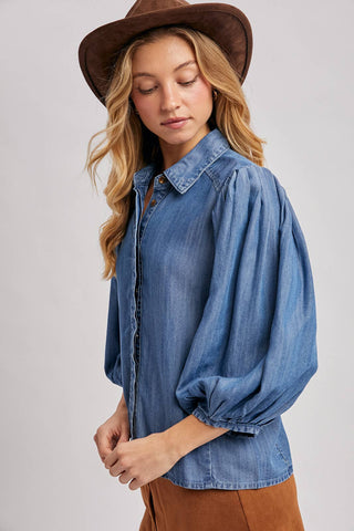 DENIM BUTTON DOWN PUFF SLEEVED SHIRT: LT.WASH / L