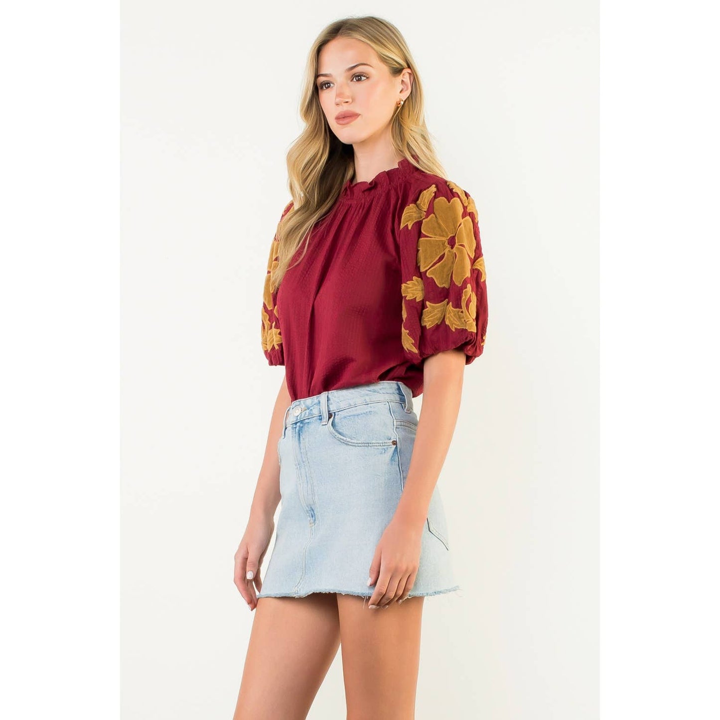 Wynnie Embroidered Puff Sleeve Top