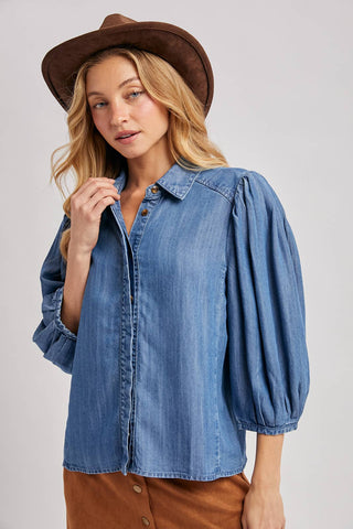 DENIM BUTTON DOWN PUFF SLEEVED SHIRT: LT.WASH / L