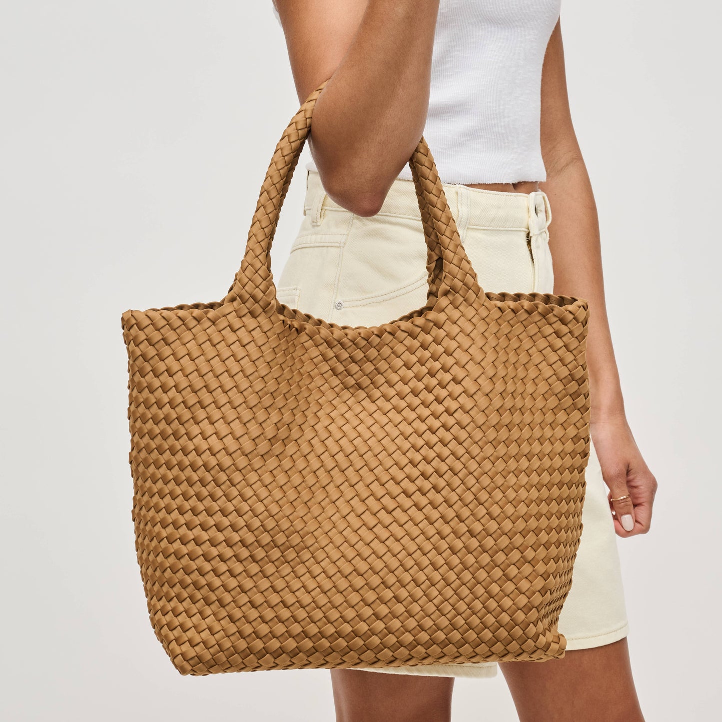 Sky's The Limit - Medium Woven Neoprene Tote: Wine