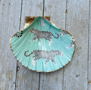Green Leopard Collection: Clam