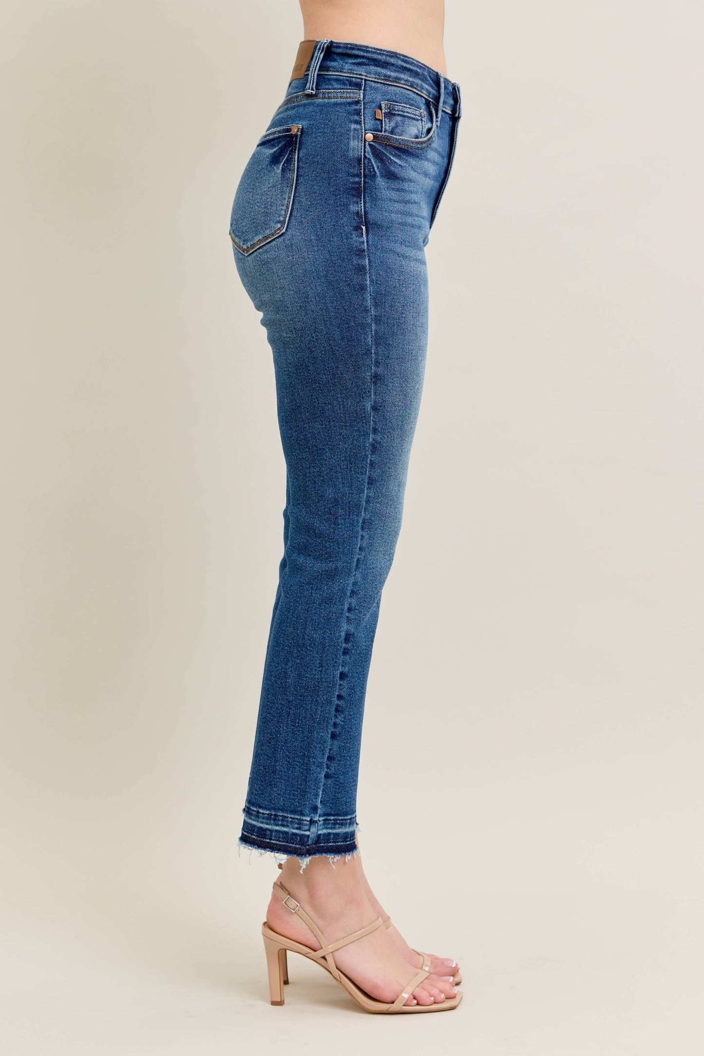 Medium Vintage Wash Release Hem Kick Flare: MD / 5(27)