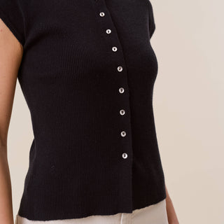 AT3135 Button mockneck short sleeve knit top: BLACK / M