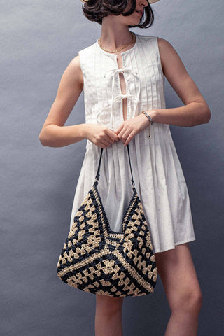 Diamond Pattern Crochet Hobo Bag with Leather Strap: BLACK
