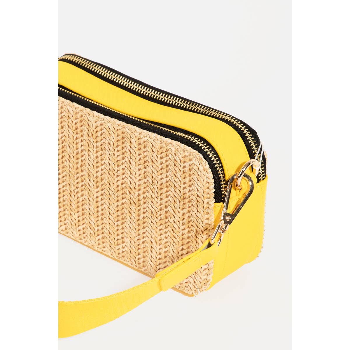 Rectangle Crossbody Straw Bag: BLACK