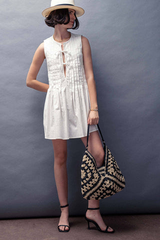Diamond Pattern Crochet Hobo Bag with Leather Strap: TAUPE
