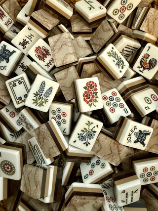 Mahjong Row Ash Burl Tile Set