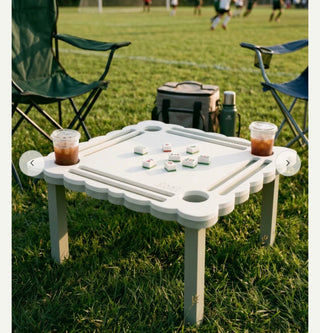 The Parlor Companion Floating Table- Hunt Club (pink)