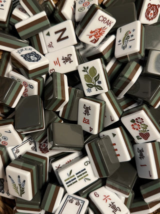 Mahjong Row Oakley Tile Set