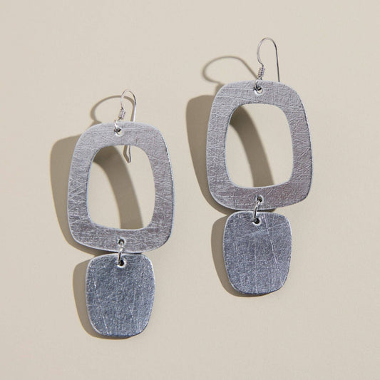 Vintage Silver Maras