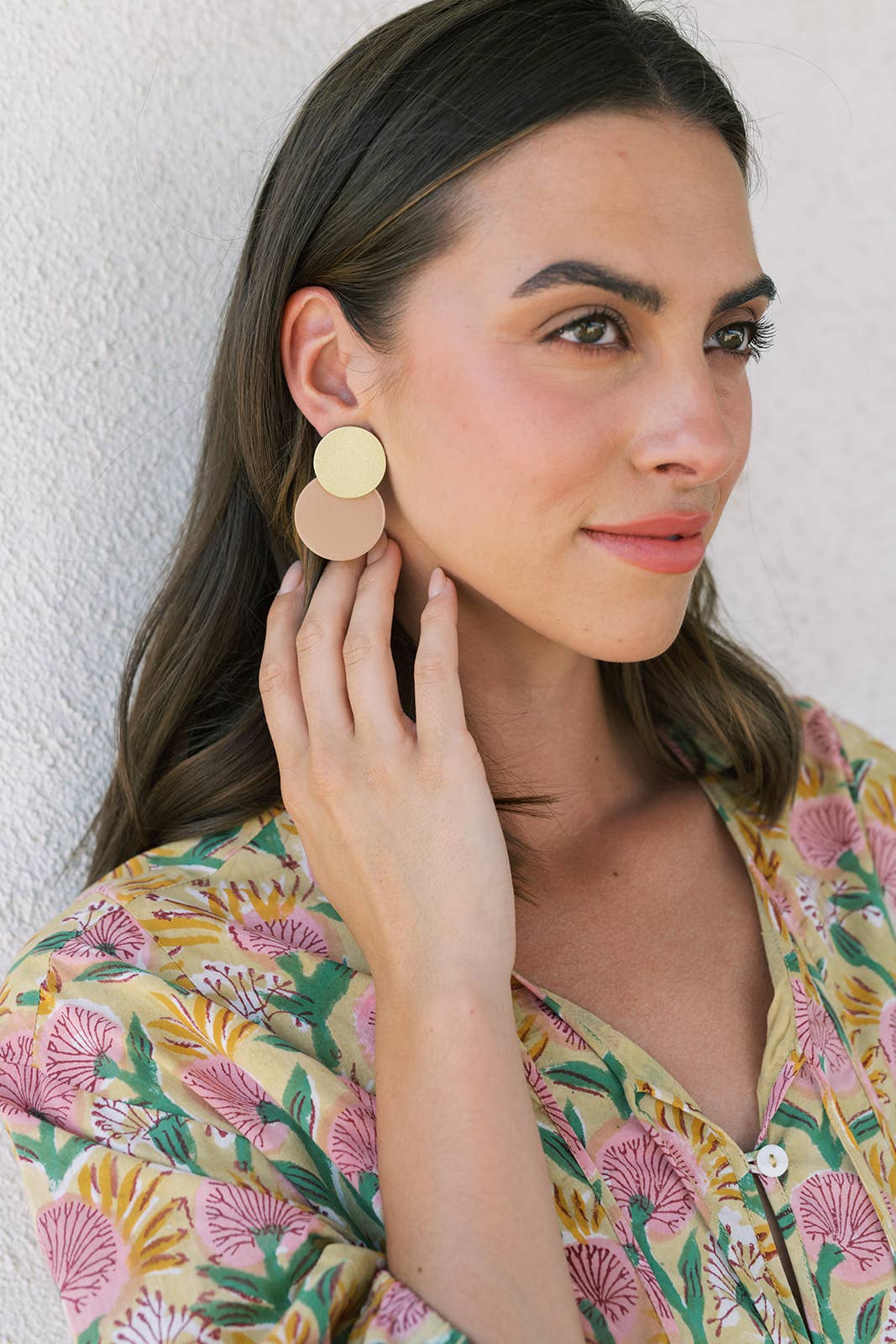 Sandy Metallic Circle Earrings
