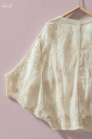 Floral Embroidered Lace Button Front Top: NATURAL