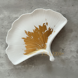 Gingko Leaf Dice Tray: White with Gold Leaf