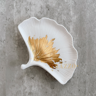 Gingko Leaf Dice Tray: White with Gold Leaf