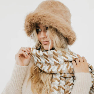 Faux Fur Flora Bucket Hat: Cream