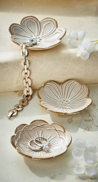 Gardenia Dice Dish
