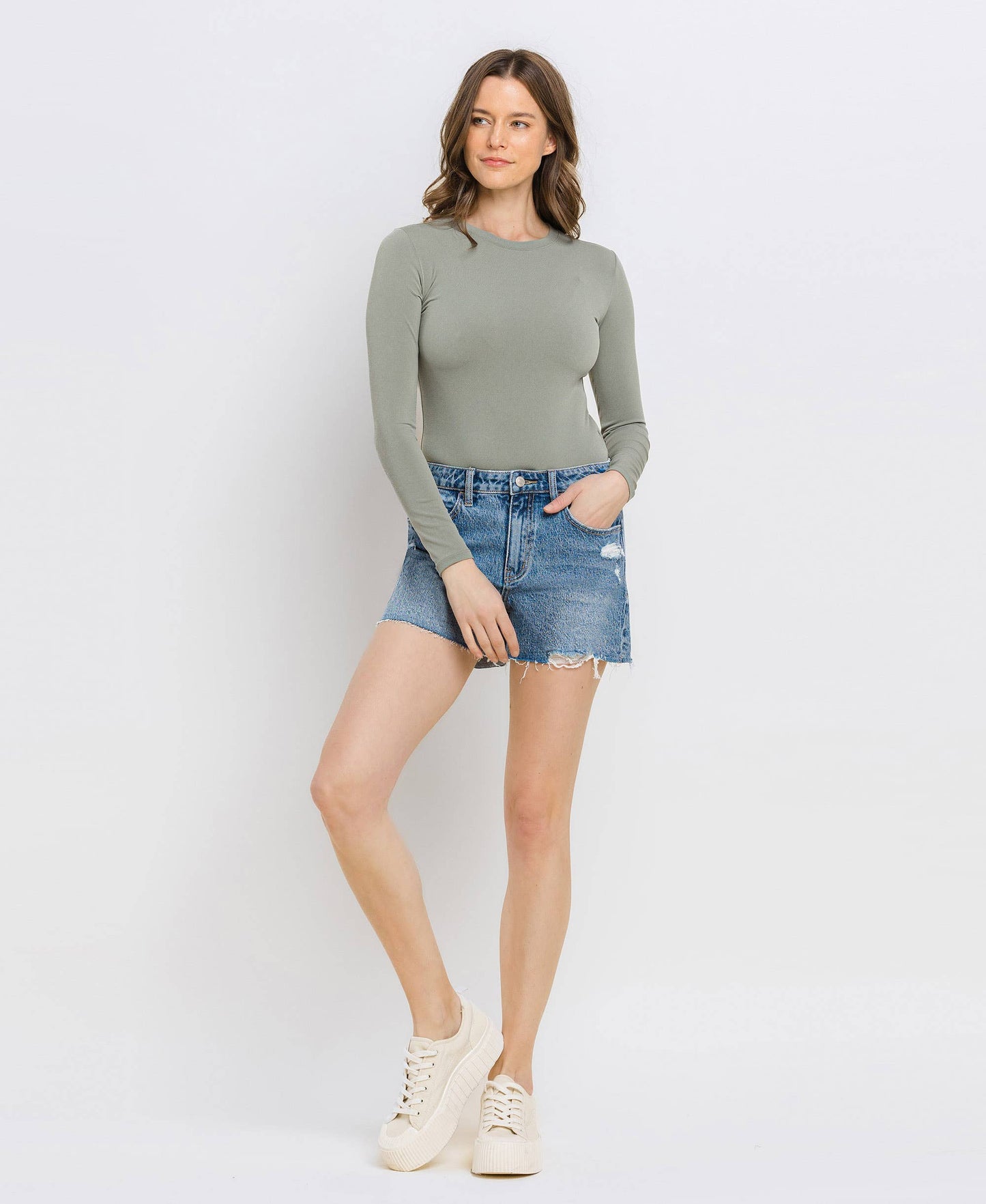 HIGH RISE DENIM MOM SHORTS: LA LA LAND