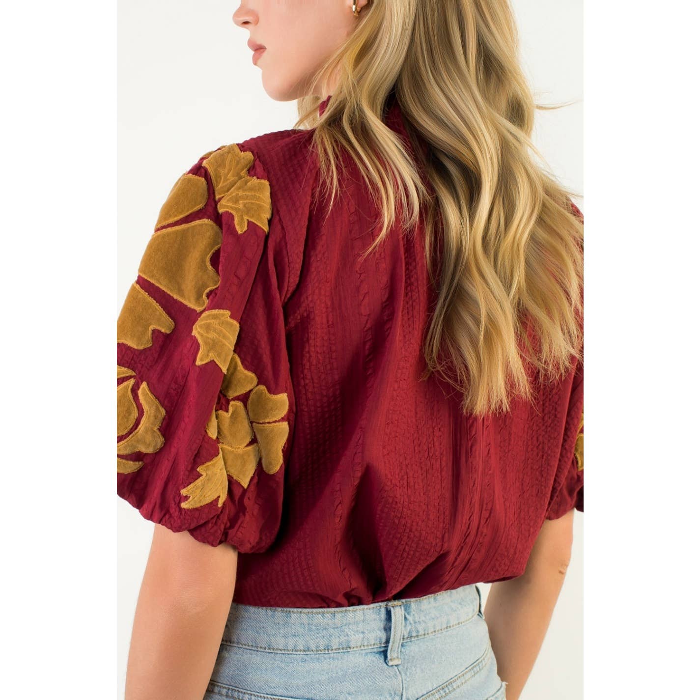 Wynnie Embroidered Puff Sleeve Top