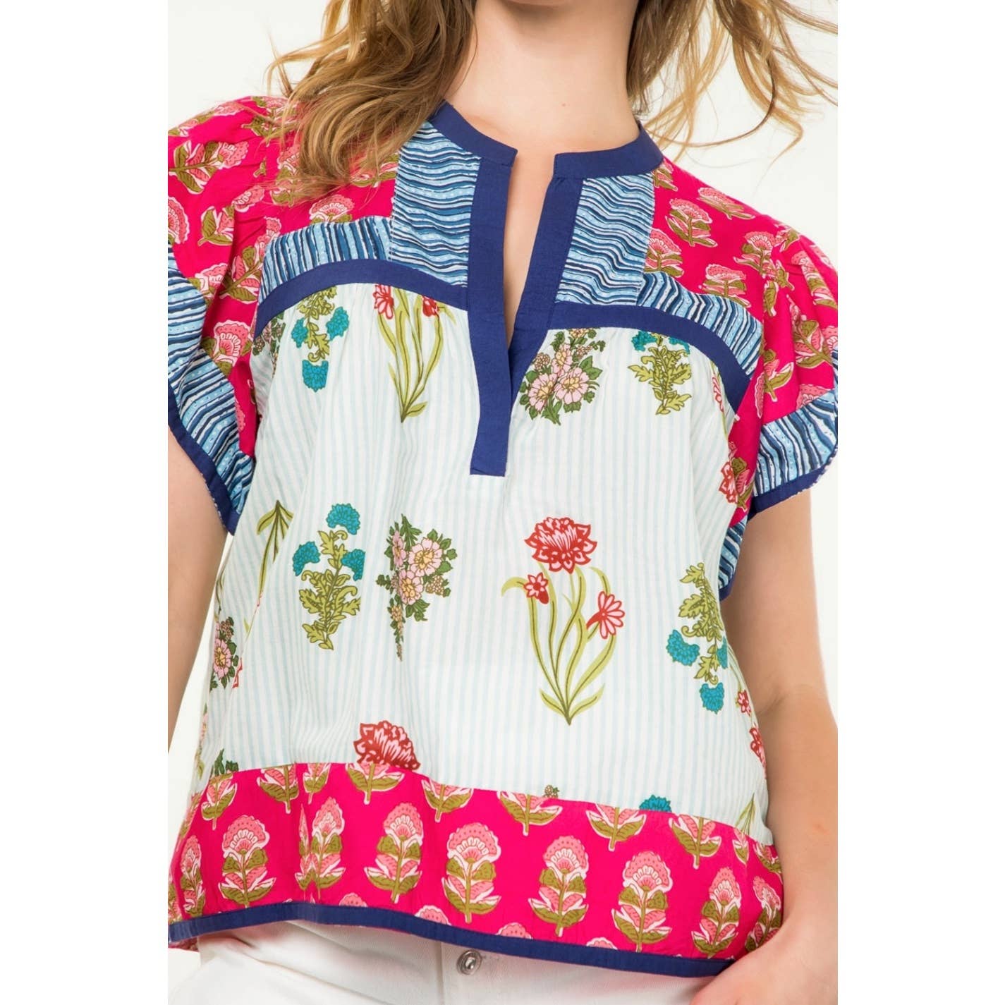 Logan Striped Floral Flutter Sleeve Top: MAGENTA