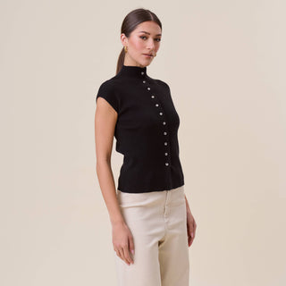 AT3135 Button mockneck short sleeve knit top: BLACK / M